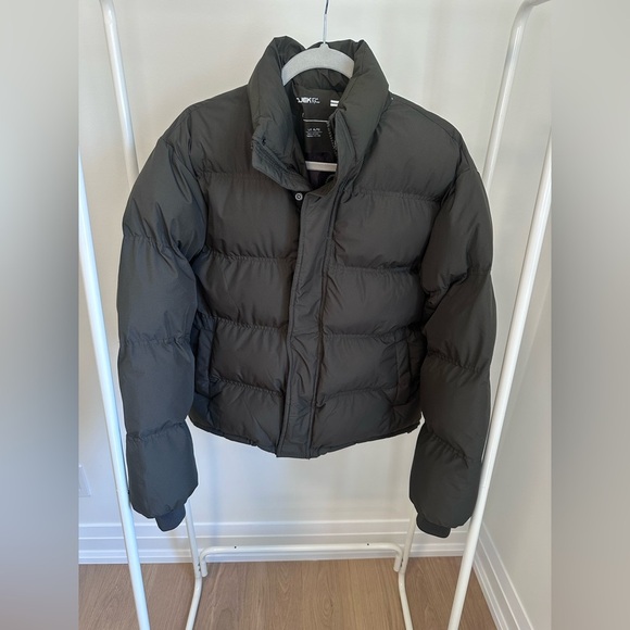 Projek Raw Down-Filled Cropped Puffer Jacket In Dark Olive - Size L / XL NWOT - Picture 2 of 3